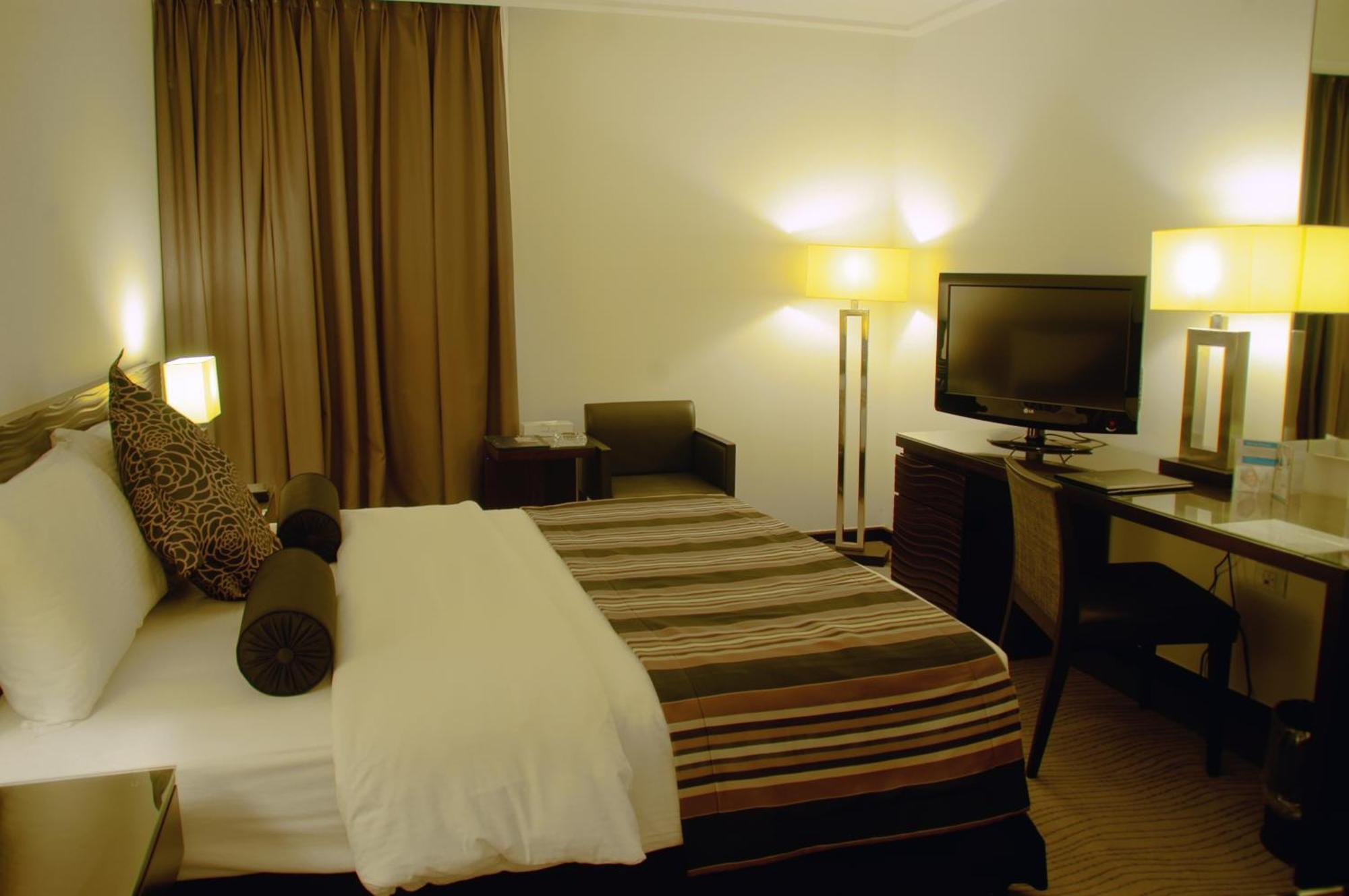 Amman Airport Hotel Al Qastal Eksteriør billede