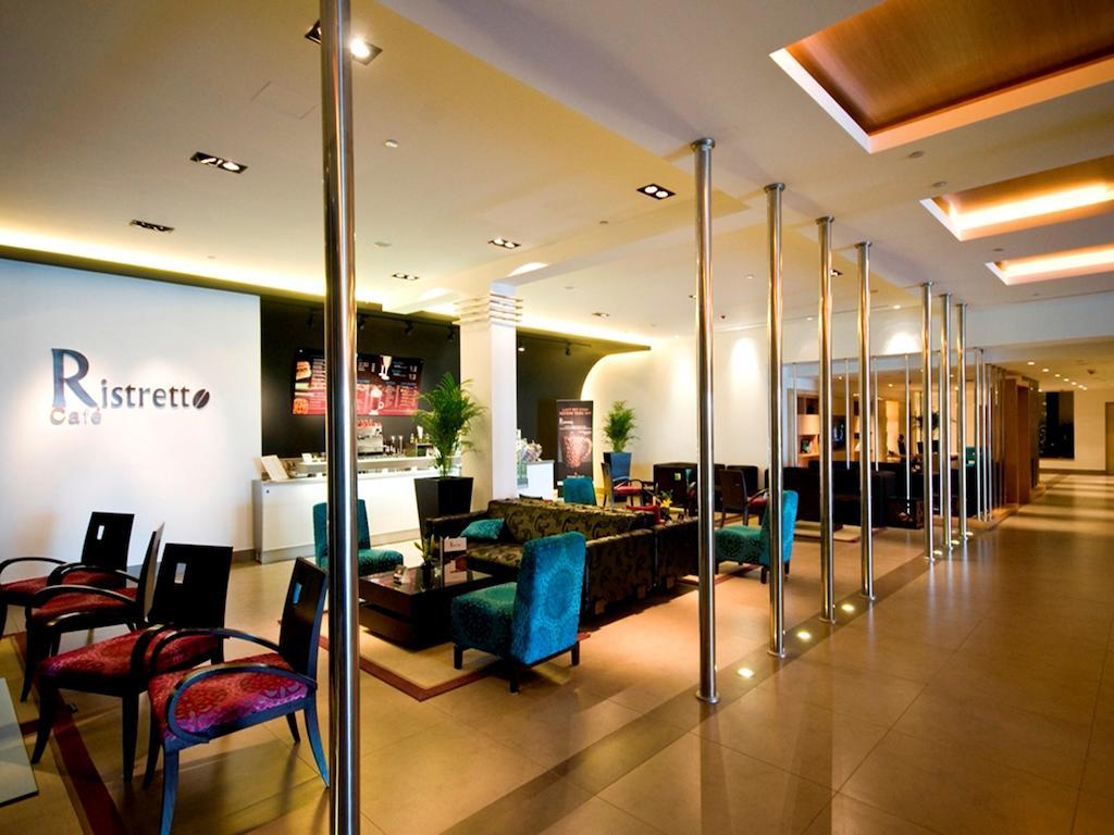 Amman Airport Hotel Al Qastal Eksteriør billede